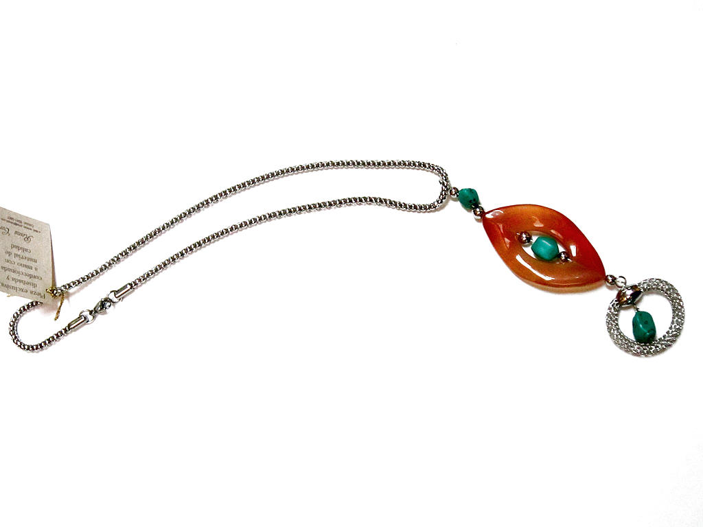 Materiales. Cordones de acero para crear balance y soporte.()