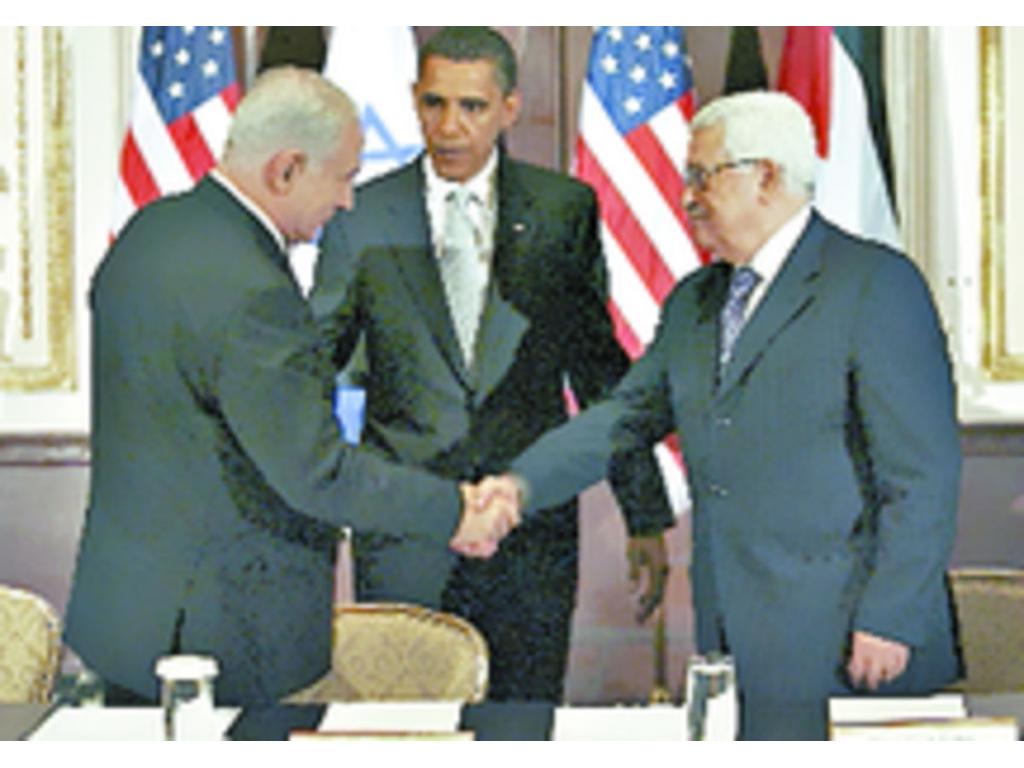 Mahmoud Abbas y Ehud Olmert se reunieron en 2008.(AP)