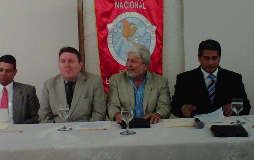 Destacaron que la cancelación de proyectos hidroeléctricas, generaría utilizar combustibles caros y contaminantes. Foto/Víctor Arosemena<br>