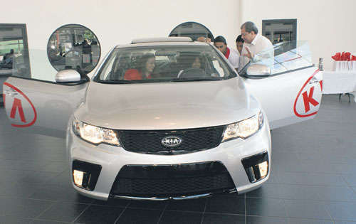 <p>Kía. Todos los meses aumenta sus ventas.</p>