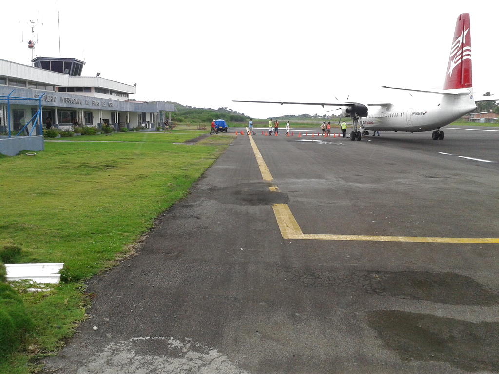 Terminal internacional aéreo de Isla Colón. Foto/Leonardo Machuca<br>