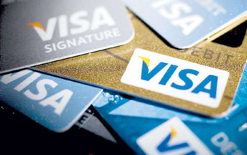 <p>Pago. Los clientes pagar los intereses de las tarjetas.</p>