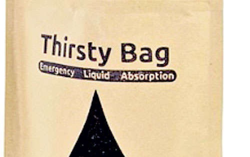 <p>Así es, Thirsty Bag es una bolsa de secado que funciona para cualquier aparato electrónico que se haya mojado, no tiene que ser un iPod necesariamente, puede ser tu celular, mp3, etc. Contiene dos sacos con material absorbente que garantizan la retenc