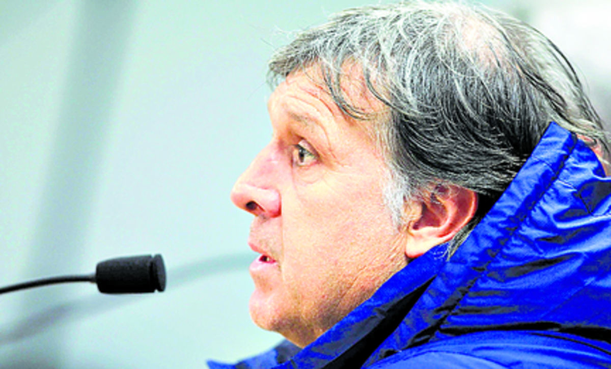 Gerardo Martino, técnico del Barça sigue siendo criticado, pese al liderato de los suyos.(EFE)