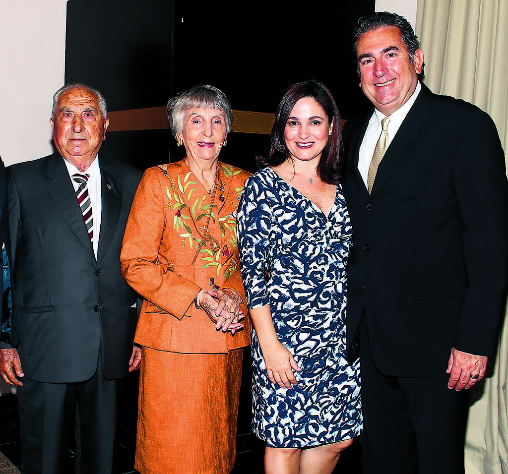 Lázaro Gago, Rosario Gago, Johana de Gago y José Alfonso Gago.()