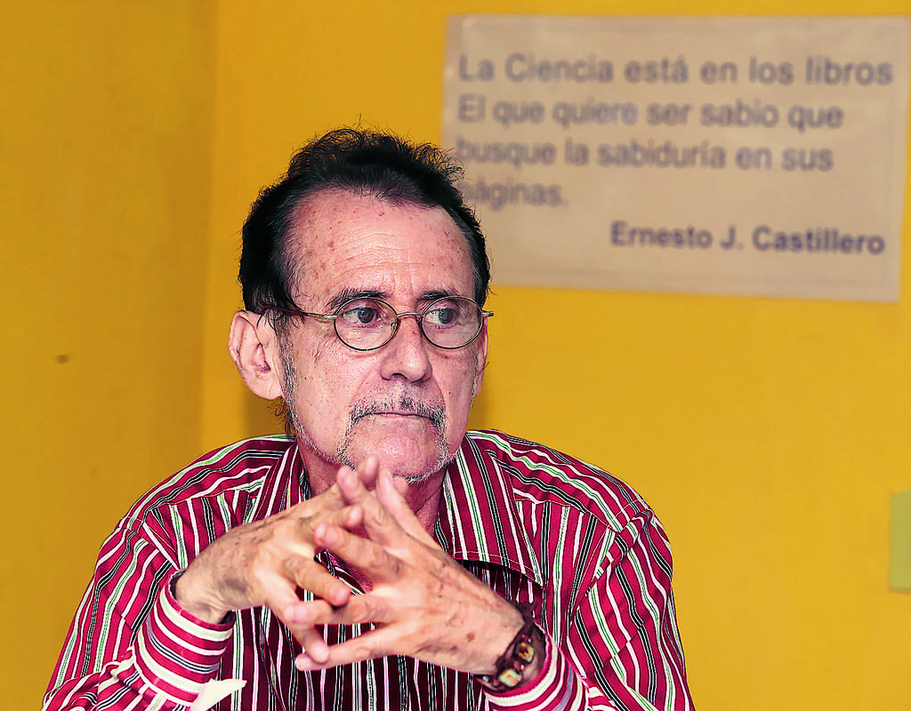 Criterio. Lotería está en la posición de que no es una revista para intelectuales, por eso el lenguaje no puede ser para intelectuales, tiene que ser de intelectuales y también tiene que cubrir una masa de la sociedad panameña.()