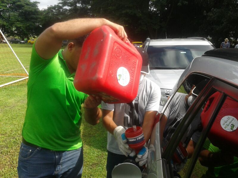 28 carros participaron de la demostración en la Universidad Tecnológica de Panamá. foto/Carlos Lemos<br>