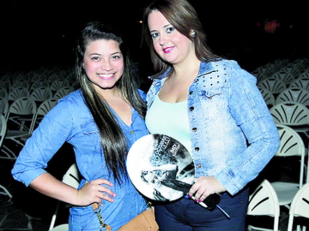 3. María Alejandra Arcia y Marcela Sánchez.