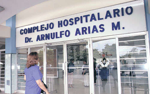 <p>Actualmente la Caja del Seguro Social presenta un déficit de 140 médicos especialistas. Foto/Archivo.<br></p>