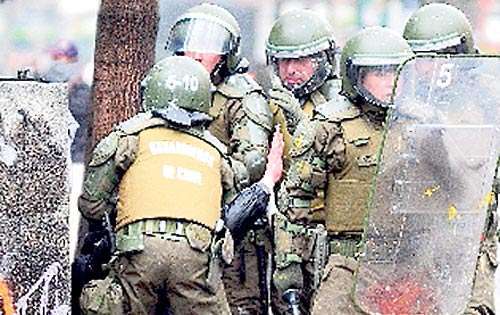 <p>Joven bajo arresto.</p>