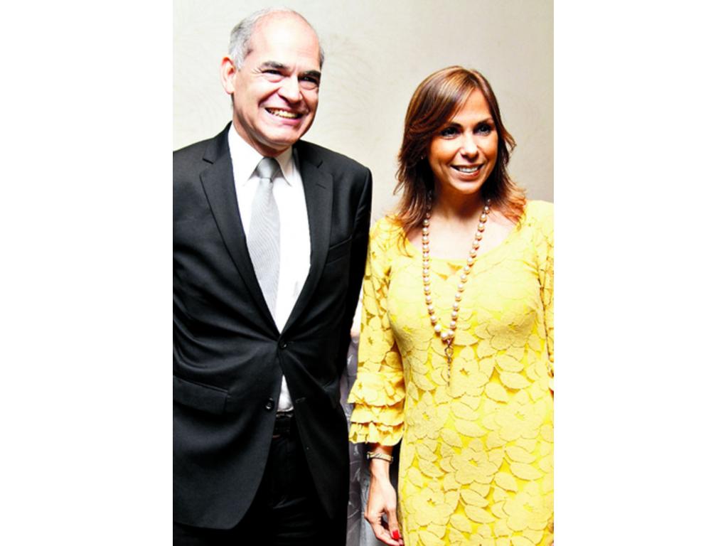 4. Rafael Souza y Kathya de Díaz.