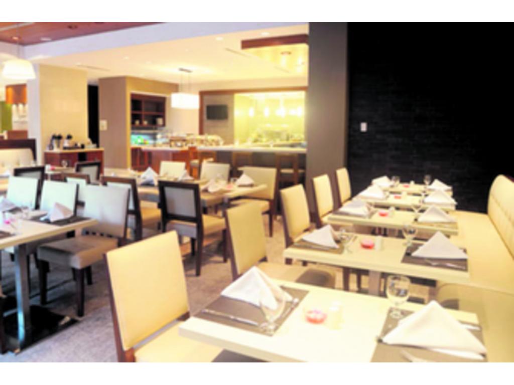 El Garden Grille & Bar ofrece deliciosos almuerzos para quienes se encuentran laborando en el centro financiero de Vía España y El Cangrejo. Abierto al público durante todo el día.