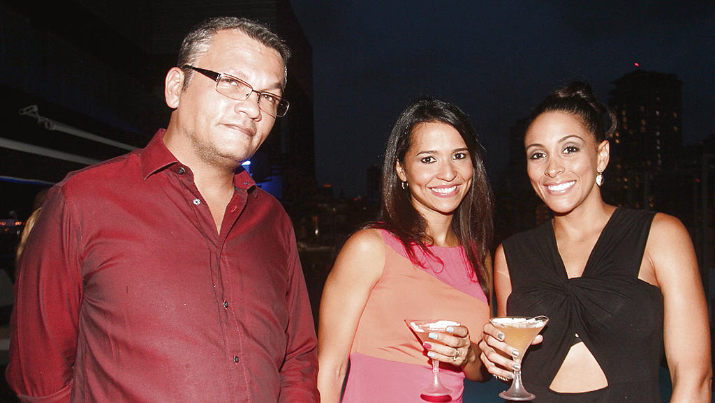 Víctor Bazán, Marissa Rojas y Ada Ríos.()