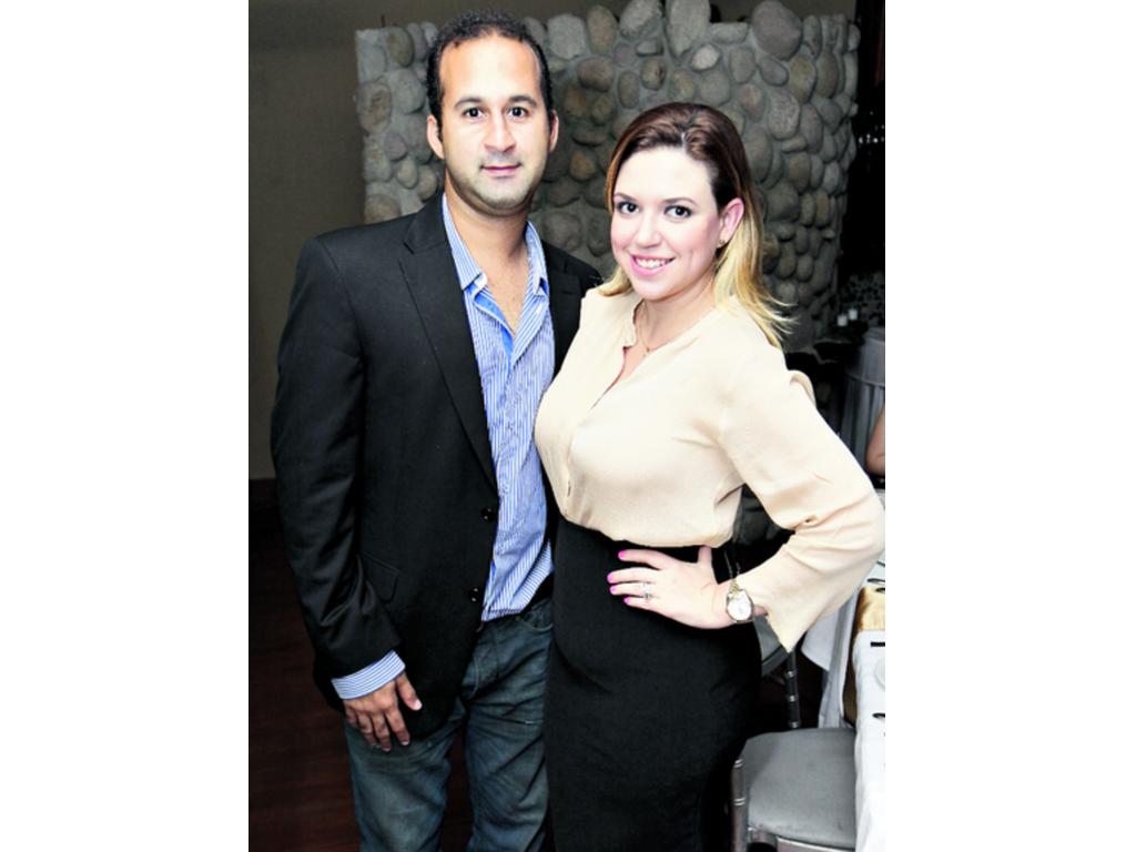 7. Luis Rico y Mónica Reza.