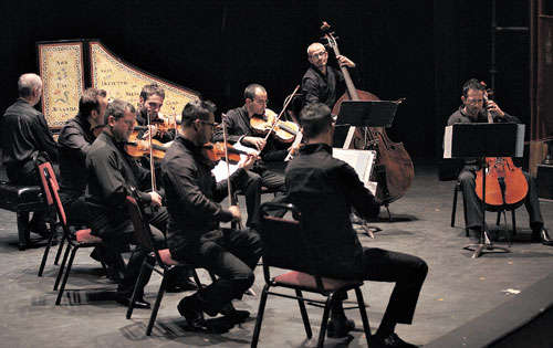 <p>Ensamble Musical. Interpreti Veneziani está conformado por músicos que pueden tocar tanto solos como en grupo. </p>