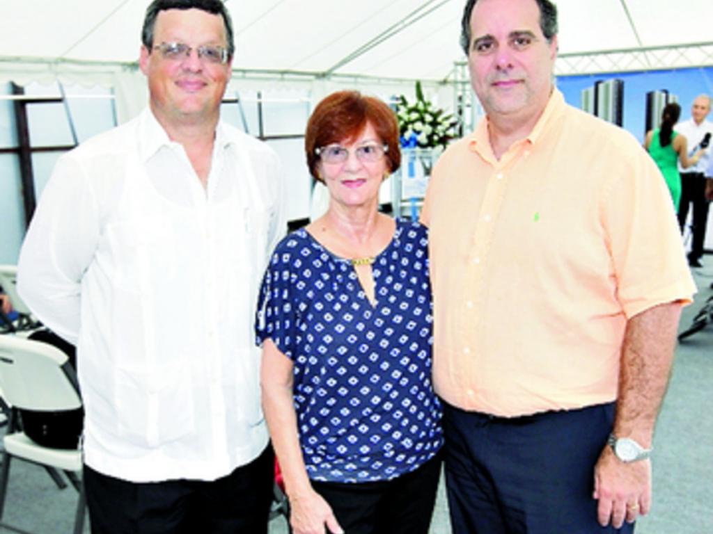 2. Manuel José Paredes, Oderay Campagnani y Carlos Orillac.