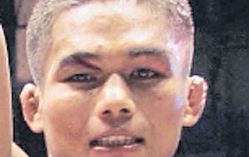 <p>Derrotó a Hosono por decisión mayoritaria, en la defensa del campeonato de peso supergallo de la AMB. </p>