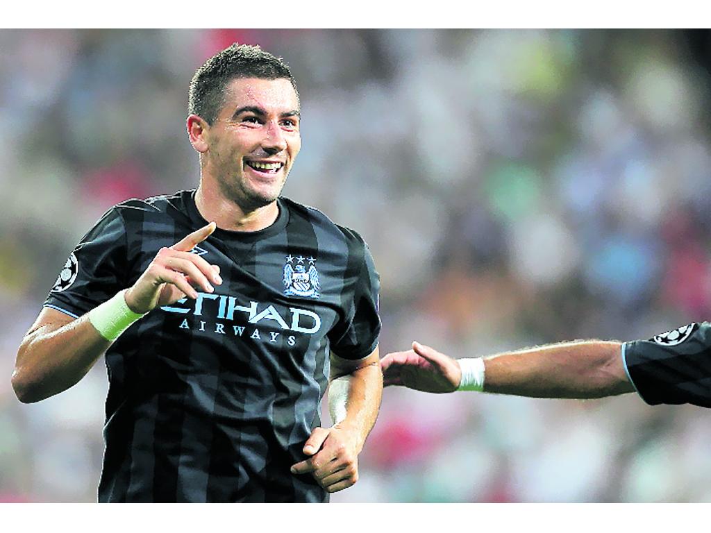 Apertura. Kolarov puso a temblar al Bernabéu.(AP)