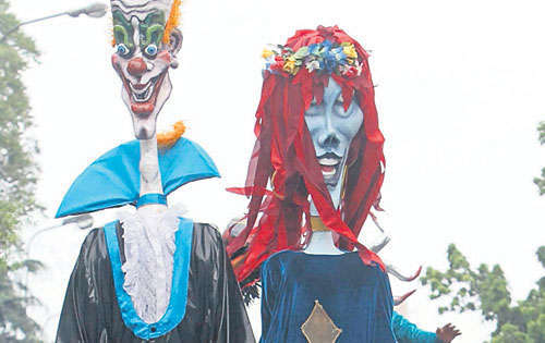 <p>Principios. El arte se abre paso en la calles peruanas.</p>
