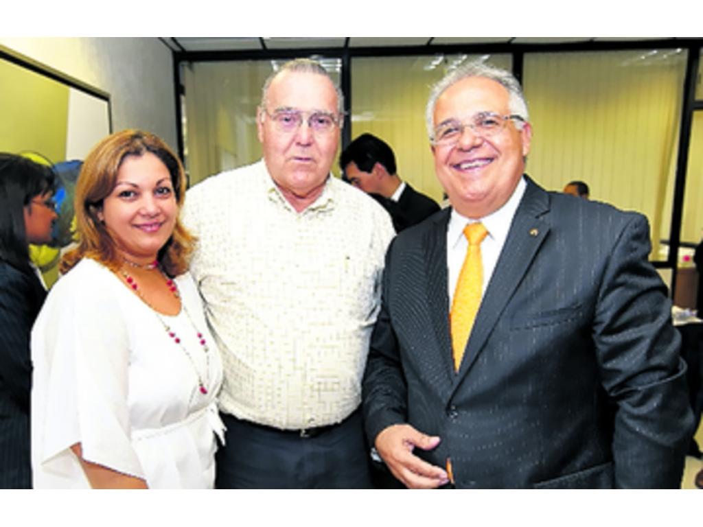 3. Lucie Gambotti y Yolanda de Cordovez.