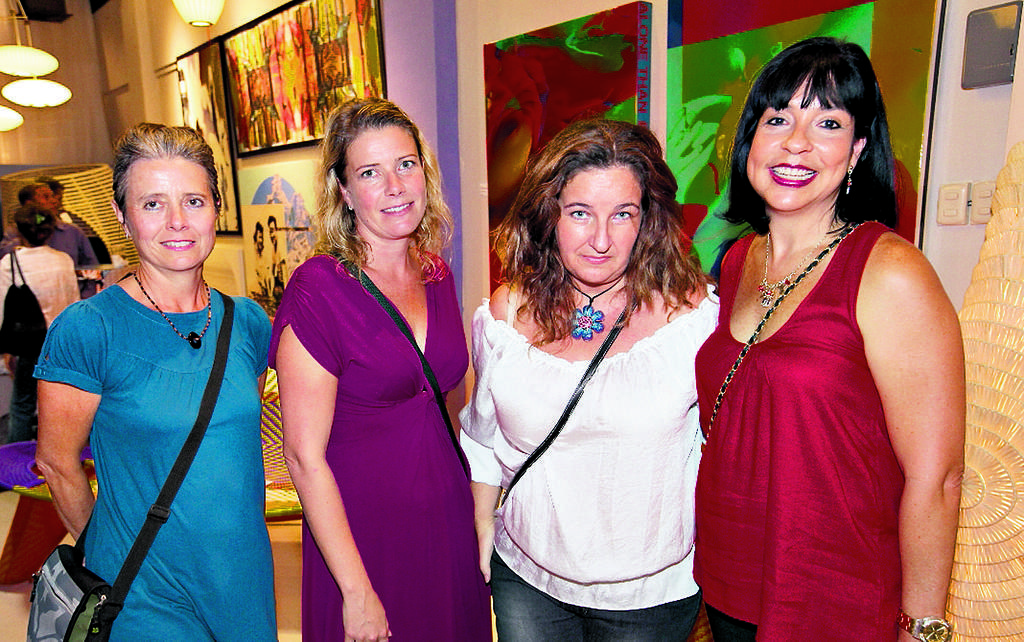 Janine Eagling, Linda Fernquist, Isabel Andrade y Olga de Eleta.()
