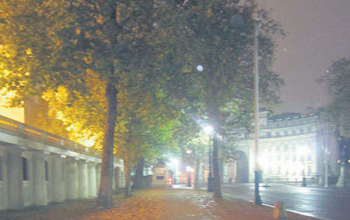 <p>Otoño. Las hojas adornan las calles de Londres.</p>