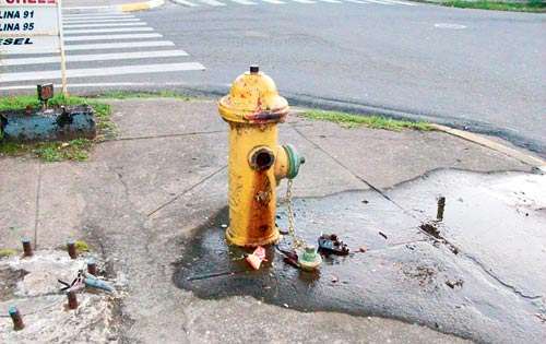 <p>Daños. Los hidrantes no funcionan.</p>