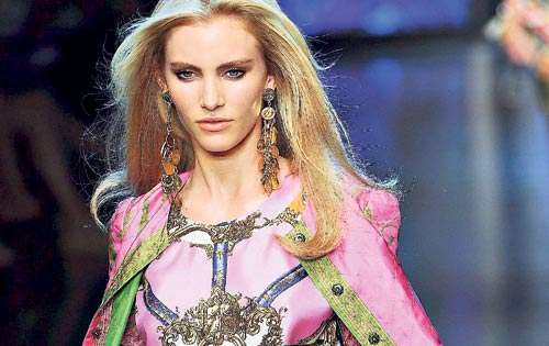 <p>Los diseños de Dolce&Gabbana para el verano 2012 son sexis, mediterráneos y sofisticados.</p>