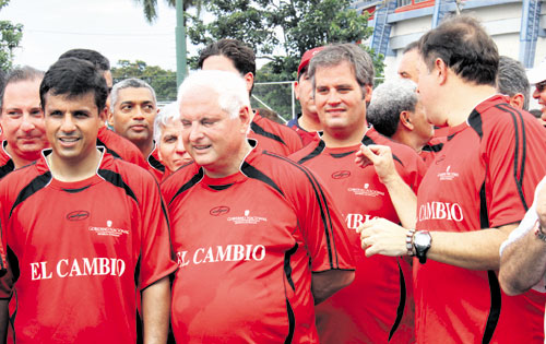 <p>Penales. Varela se integró en la ronda de penales.</p>