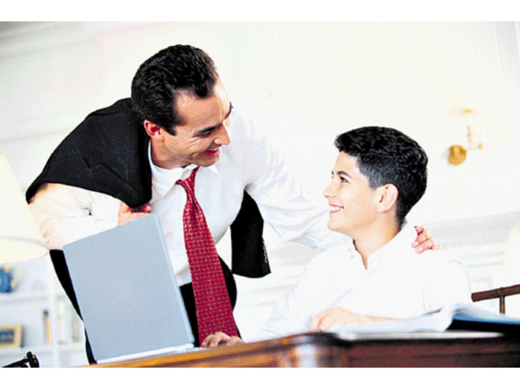 El compartir con los hijos es de gran ayuda para sacarse los pensamientos después de haber perdido un empleo.()