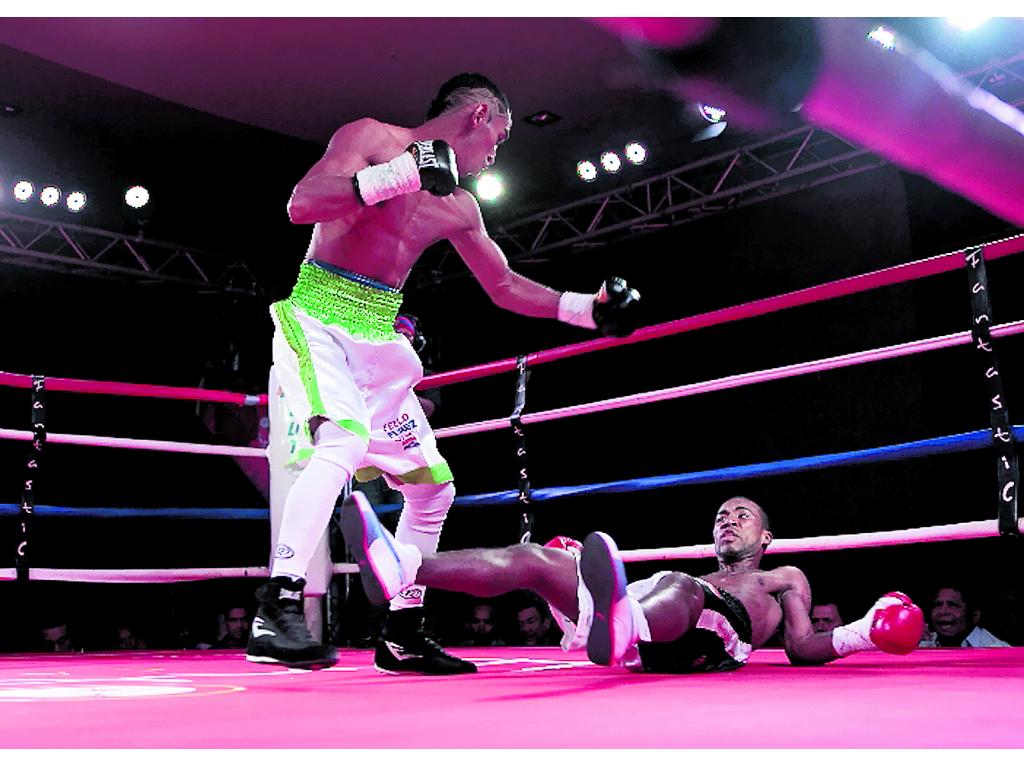 Everardo Castillo le ganó a su compatriota Alejandro Corrales por nocaut técnico en el primer episodio. En otro duelo, Eusebio Acevedo venció a Anastacio Zurdo por nocaut técnico en el segundo asalto.()