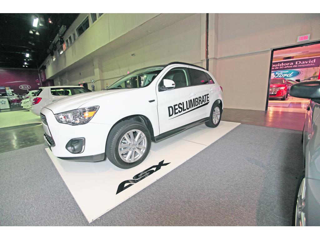 Mitsubishi ASX 2013. Equipa un motor 2.0 litros, 4 cilindros MIVEC de 16 válvulas y potencia de 150 caballos de fuerza. (C. Castro y A. Rodríguez)