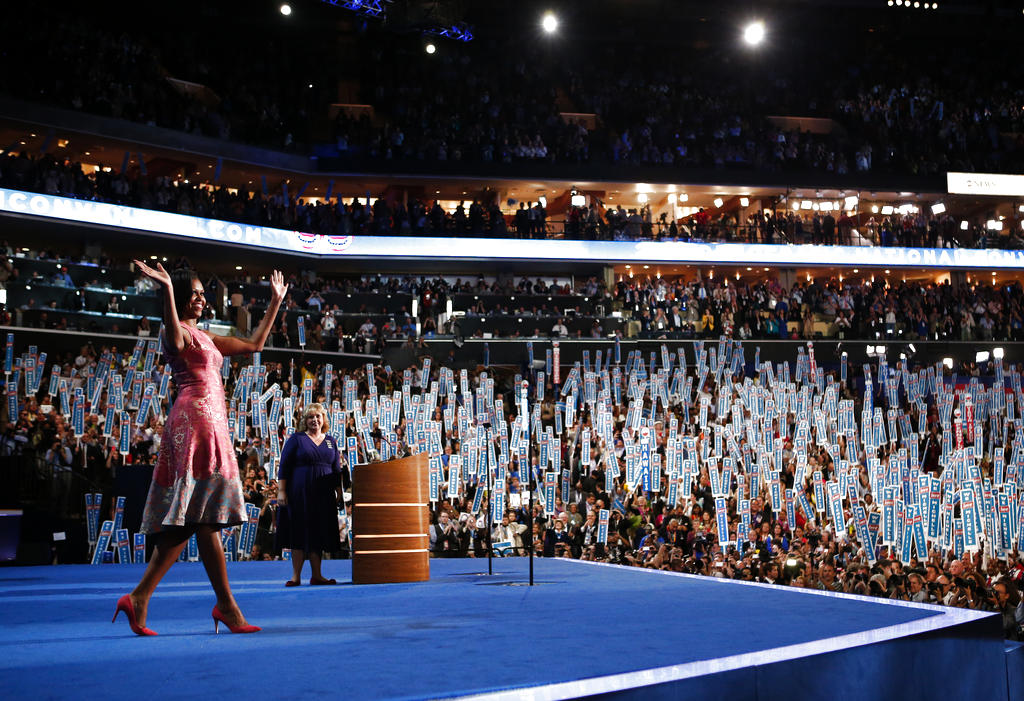 Michelle Obama saluda a los delegados a la Convención Nacional Demócrata en Charlotte. Foto: AP<br>