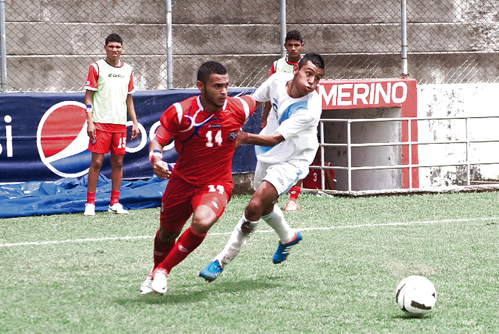 La mínima. Ameth Ramírez (izq.), fuera por un partido.(Cortesía Fepafut)