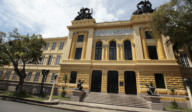 Instituto Nacional. Será sede de homenaje a los Märtires del 9 de Enero de 1964 y reconocimiento público a Emilio Gastelú. Foto: Archivo. Instituto Nacional. Será sede de homenaje a los Märtires del 9 de Enero de 1964 y reconocimiento público a Emilio Gastelú. /Foto: Archivo.