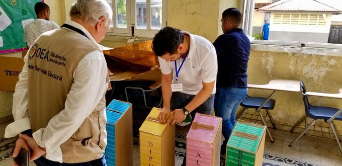 La Misión de Observación de la OEA destaca el espíritu democrático de los panameños. La Misión de Observación de la OEA destaca el espíritu democrático de los panameños.