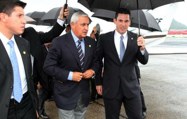 Presidente guatemalteco Otto Pérez Molina, a su llegada a Panamá. Foto/@@ottoperezmolina