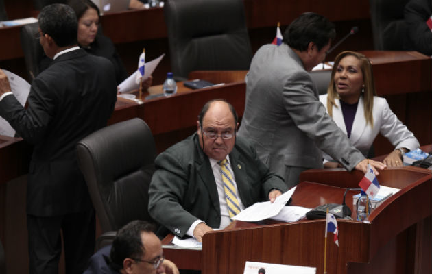 Sectores de la sociedad civil organizada repudiaron la asignación de recursos públicos a los diputados. (Archivo)
