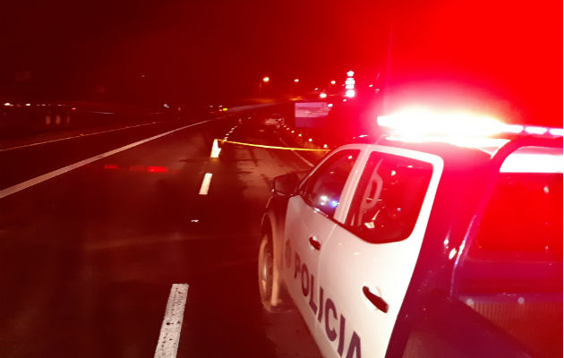Hombre muere atropellado por un bus en Los Algarrobos de Santiagom Fue impactado cuando caminaba por el hombre de la carretera. Foto: Melquiades Vásquez A.