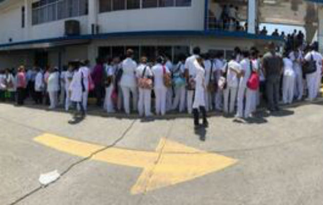 Evacuación en entidades tras sismo en Chiriquí. @DrNyMo