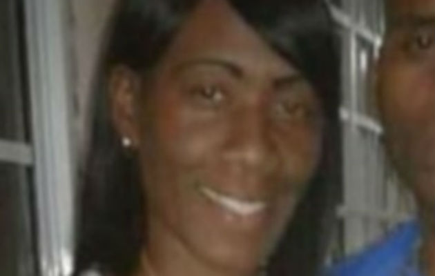 Muere Tabita en un multifamiliar en Colón, se presume fue femicidio Tabita Diamantina Pomares tenía de 37 años de edad. Foto: Diómedes Sánchez S.