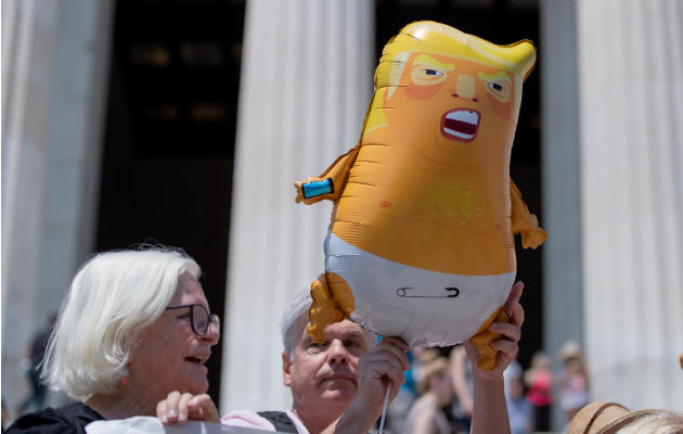 El globo infable "Bebé Trump" también será la atracción este 4 de julio. Foto: EFE.