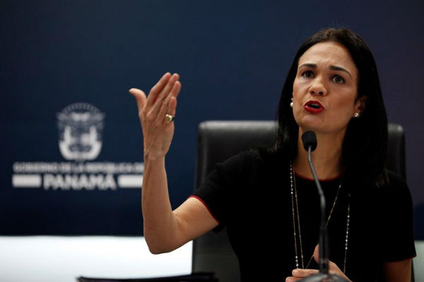 Vicepresidenta y canciller Isabel de Saint Malo
