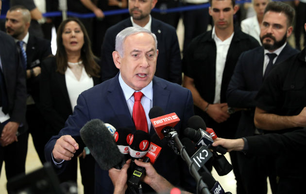 Benjamin Netanyahu en la Knesset (parlamento israelí) después del voto para disolver el parlamento israelí. EFE.