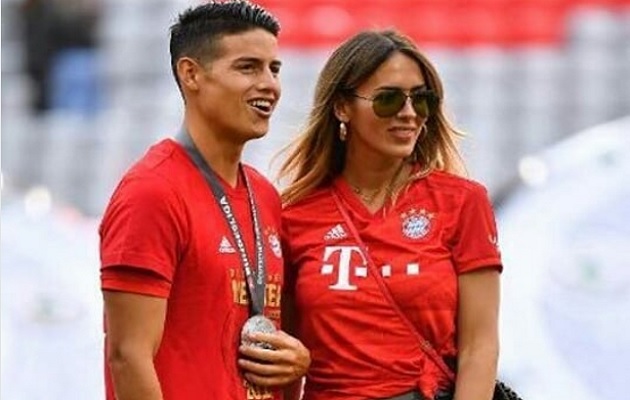 Shannon de Lima junto a James Rodríguez en Alemania. 