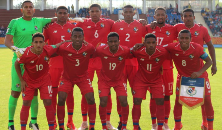 Equipo Sub-20 de Panamá que juega en Polonia. Foto:Fepafut