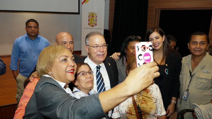 José Luis Fábrega hizo el anuncio este miércoles. Añadió que se harán otros ajustes. Foto: Municipio de Panamá.