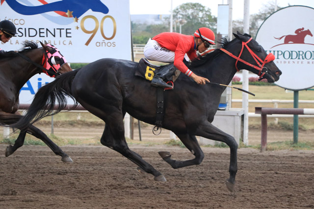 Kid Cimmaron irá por su segunda victoria seguida.