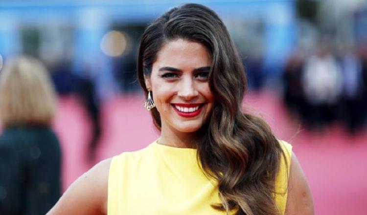 Lorenza Izzo. Dice que la  gente, acostumbrada a verla en el género terror, se va a sorprender con Francesca