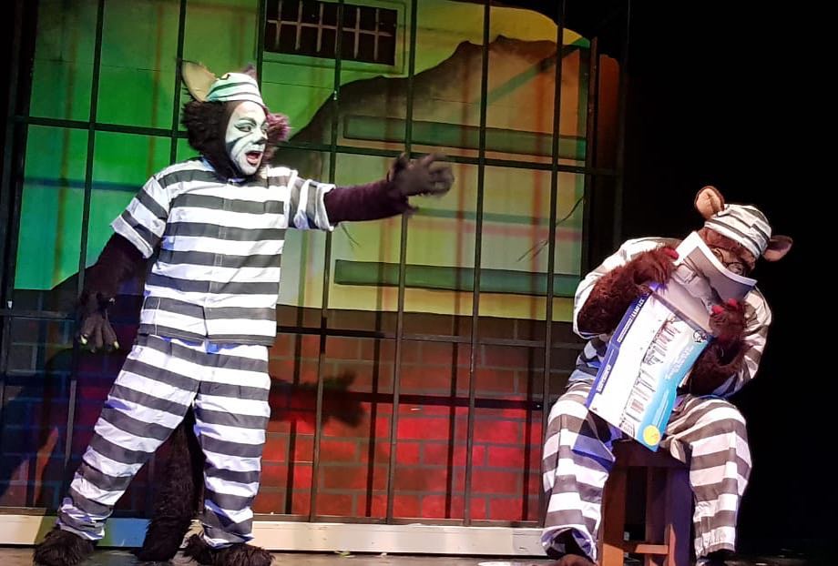 Escena de 'Los tres cerditos rumbo a los carnavales', en Teatro La Estación. Foto: Cortesía.